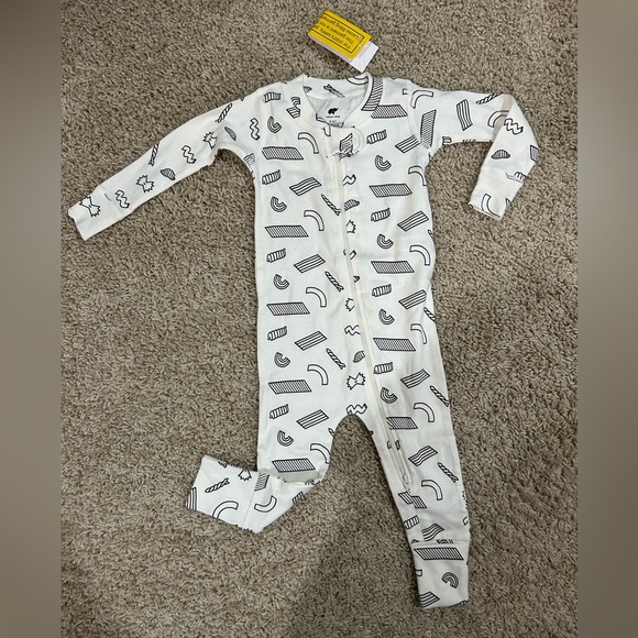 Monica&Andy pajamas - Picture 1 of 1